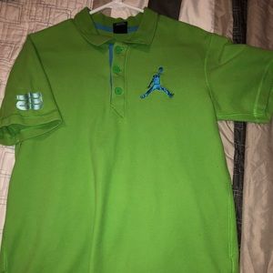 3-Button Collared Short-Sleeve.